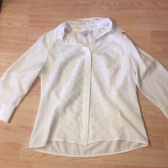 Women’s blouse - Picture 1 of 3